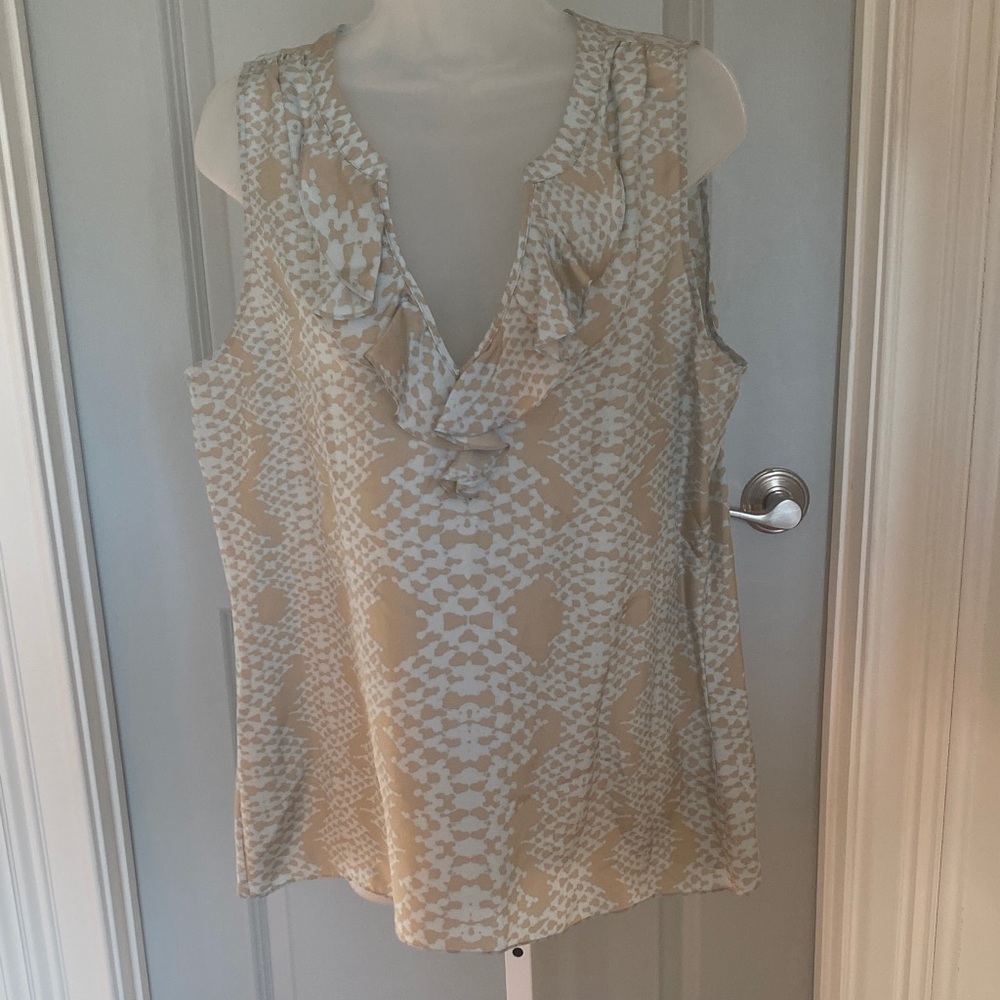 Banana Republic Beige and White Ruffle V-Neck Tank